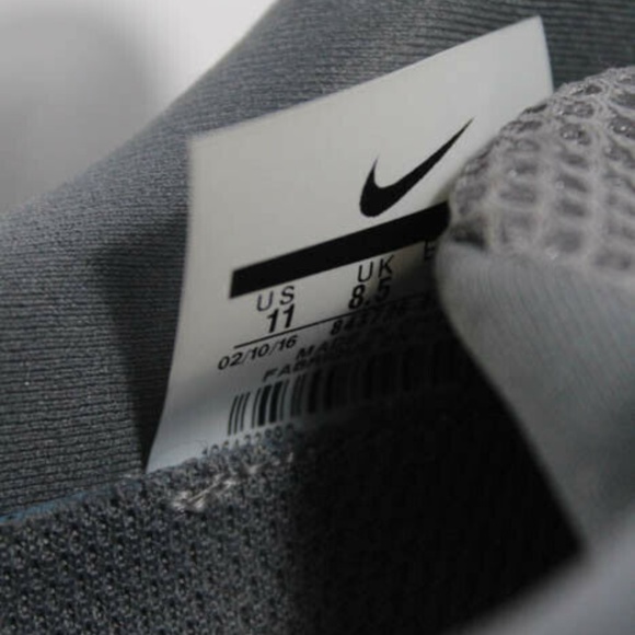 Nike Gray White Mesh Knit Running Sneakers size 11 - Picture 6 of 6